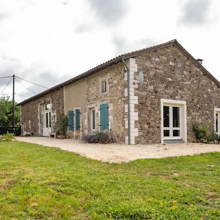 Prázdninový dům Charming Holiday Home In Rouzede With A Private, Heated Swimming Pool *