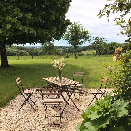 Charming Holiday Home In Rouzede With A Private, Heated Swimming Pool Rouzède